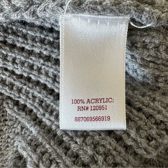 SO Soft Grey Cable Knit Pullover Sweater – Classic & Cozy - Picture 6 of 6